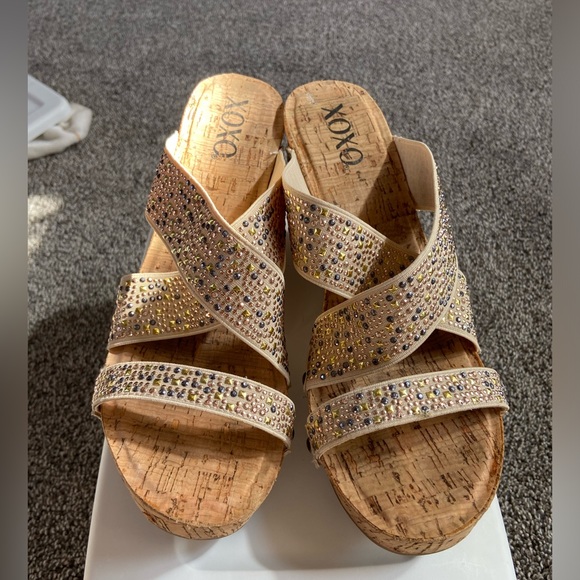XOXO shoes- wedges - Picture 8 of 11